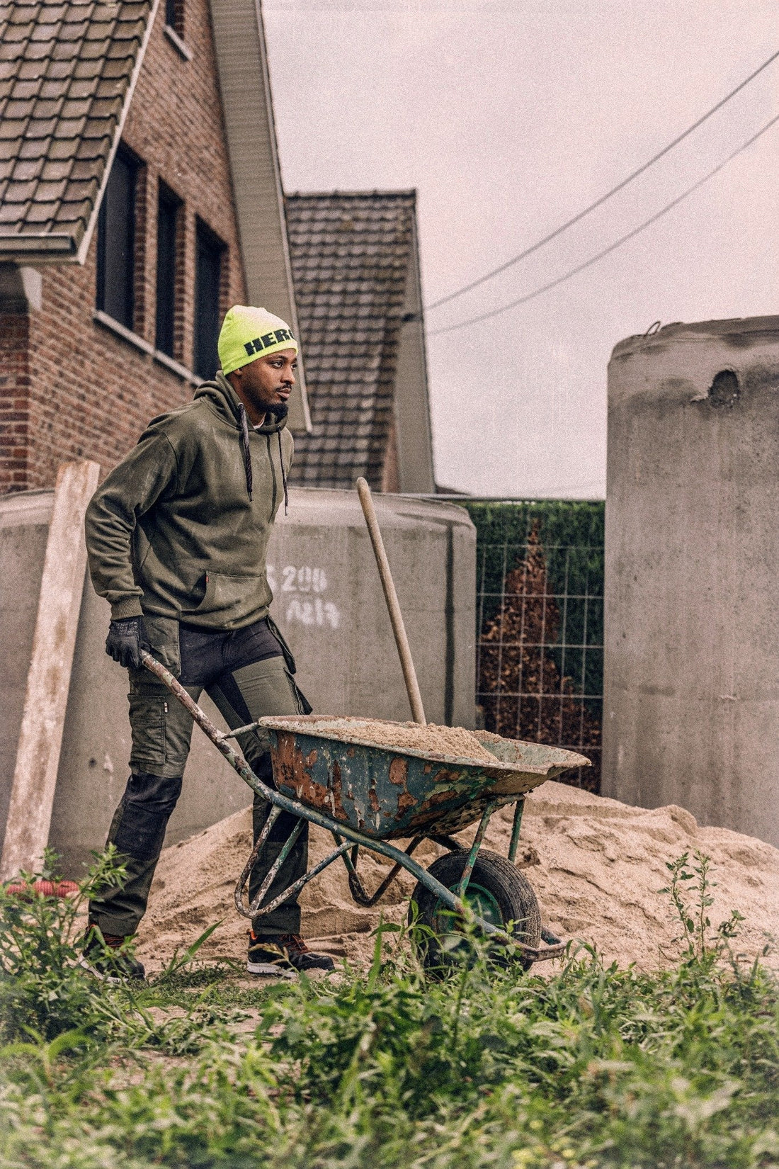 Een dag werken als hovenier: dit doet het met je kleding